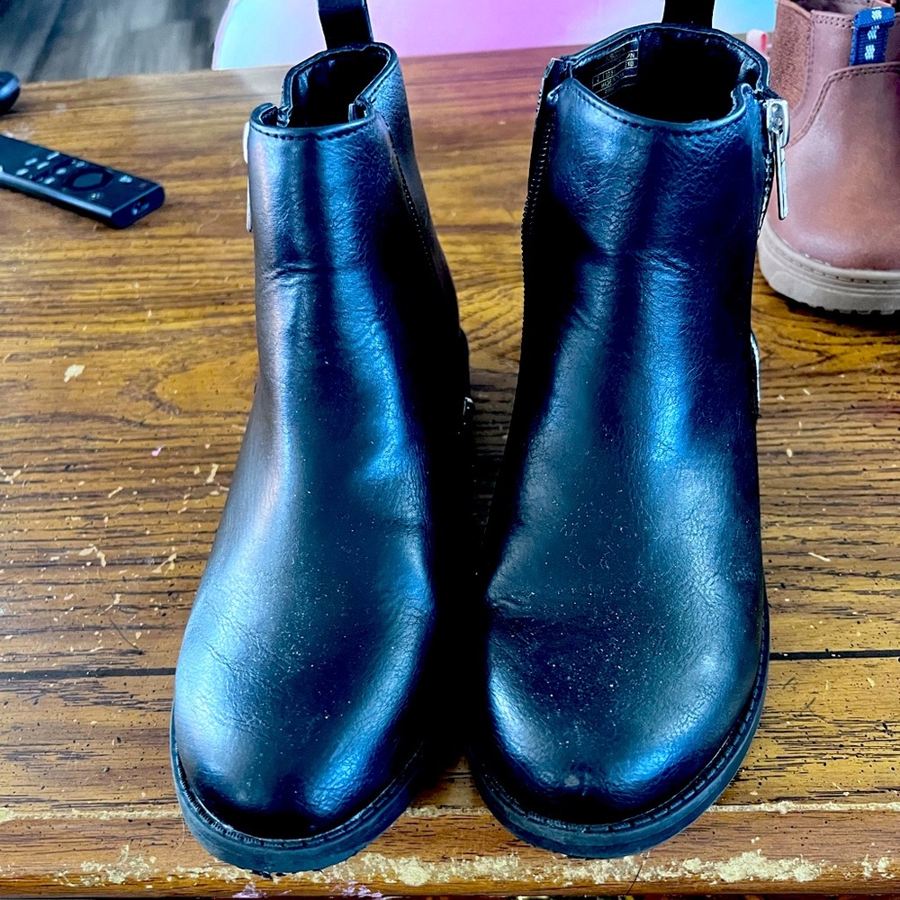 Black fancy shoes